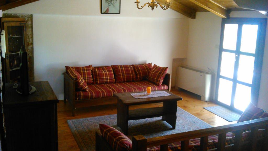 Agroturizam Nezic Villa Oprtalj Exteriör bild