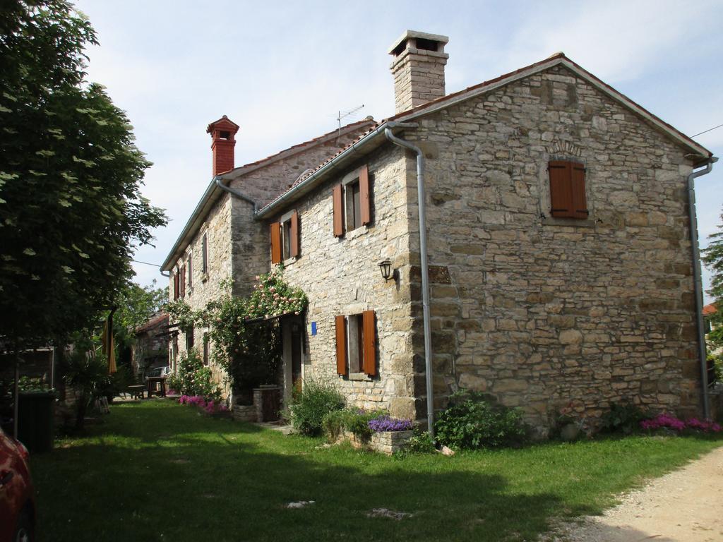 Agroturizam Nezic Villa Oprtalj Exteriör bild