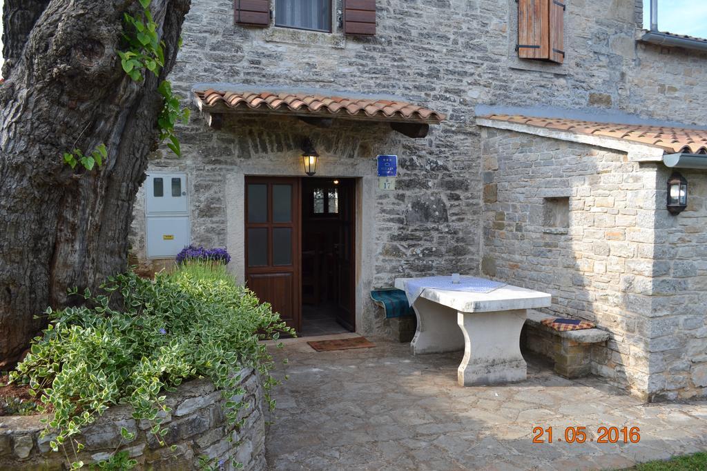 Agroturizam Nezic Villa Oprtalj Exteriör bild